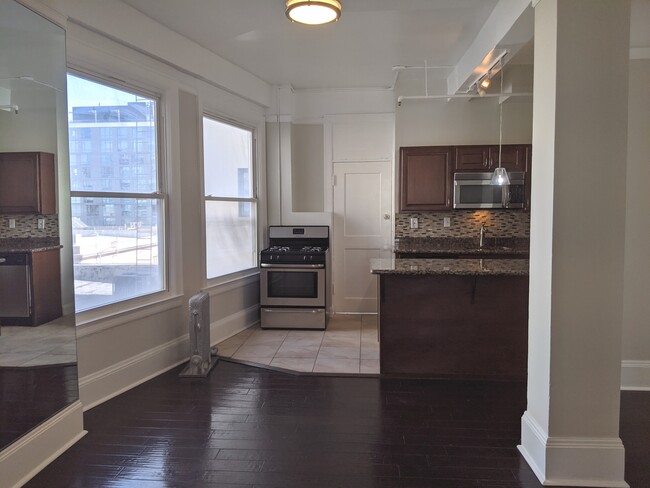 Primary Photo - Inverness Apartments