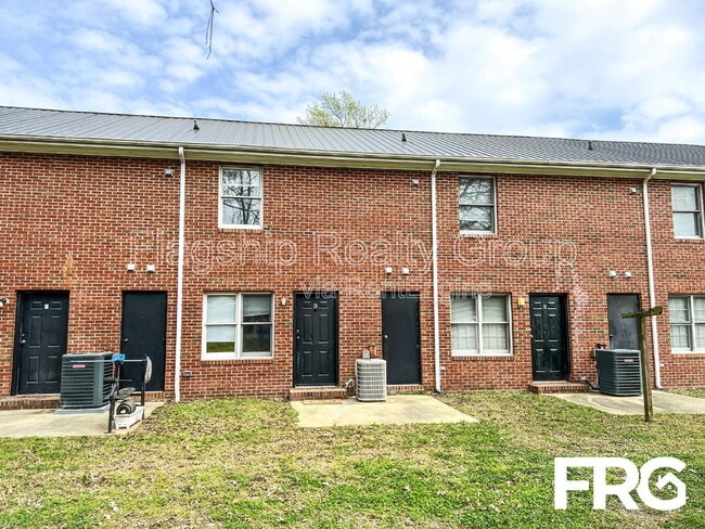 Building Photo - 4229- W Horne Ave