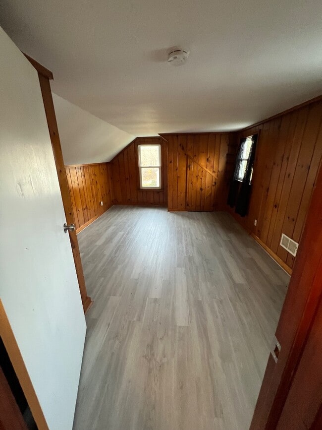 Building Photo - 19 Bennett Rd