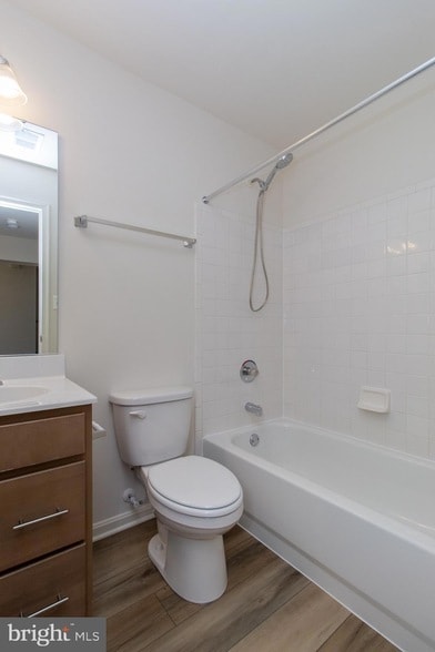 Building Photo - 4109 Applegate Ct