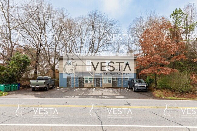 Building Photo - 130 Reems Creek Rd