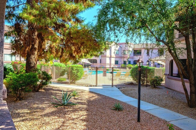 Building Photo - 9455 E Raintree Dr