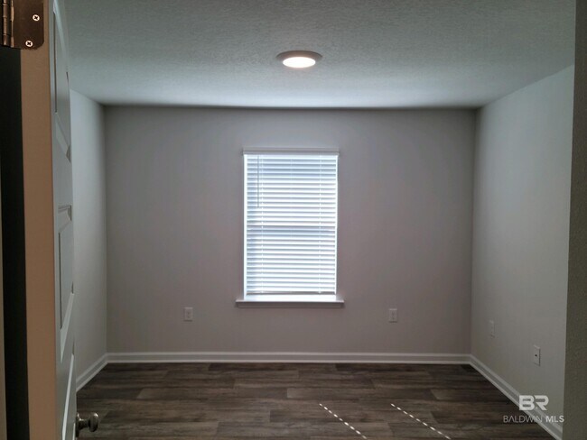 Building Photo - 10703 Northern Dancer Ct