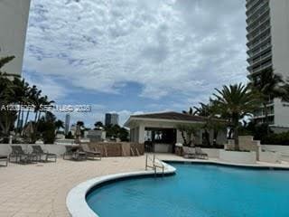 Building Photo - 3000 Island Blvd