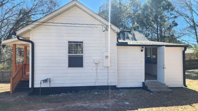 Building Photo - 4 Arnco Second St