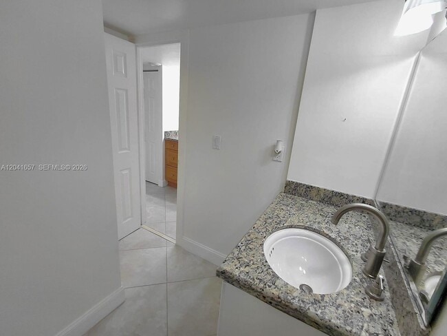 Building Photo - 5701 Collins Ave