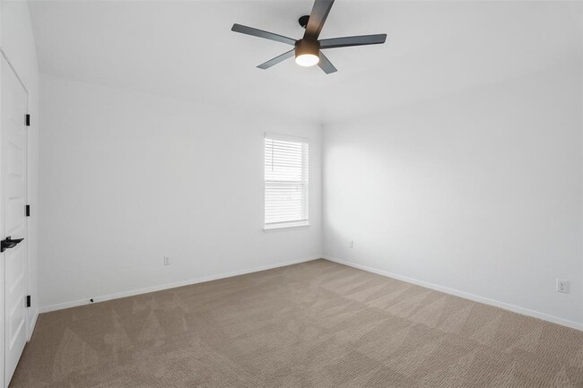 Building Photo - 147 Heather Glen Way