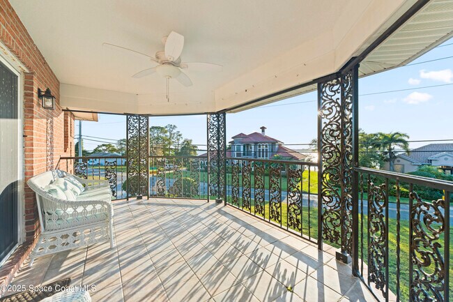 Building Photo - 500 Hidden Hollow Dr