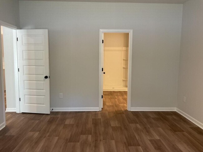 Building Photo - 508 Cambria Dr
