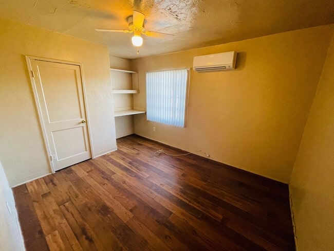 Building Photo - Casita Style Apartments In Tucson's Historical Neighborhoods!