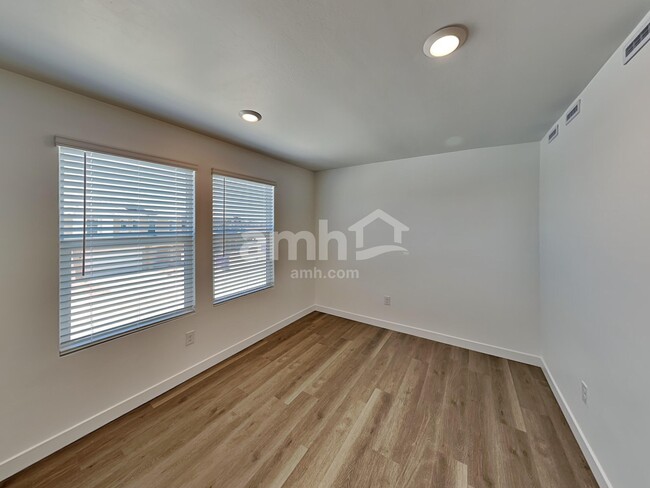Building Photo - 6484 E Paseo Baranda