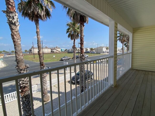 Building Photo - BEACH HAVEN TOWNHOMES, UNIT 503