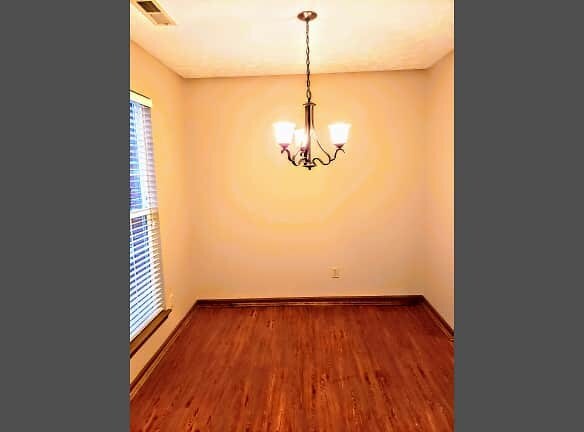 Building Photo - 382 Waterside Avenue