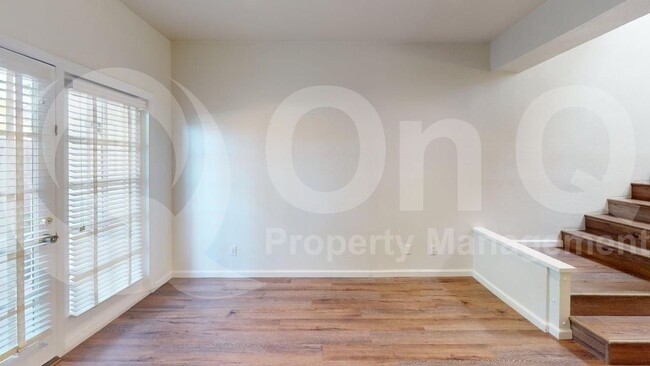 Building Photo - 6238 N 30th Pl