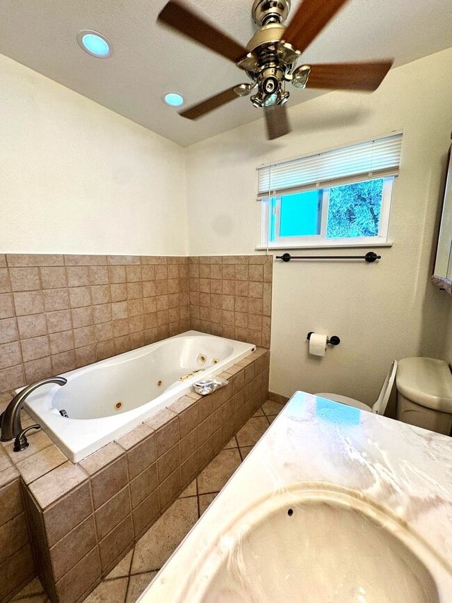 Building Photo - Rare 3 Bed Solar Home for Rent in Pomona Near Claremont & La Verne | Yard, Office, Garage