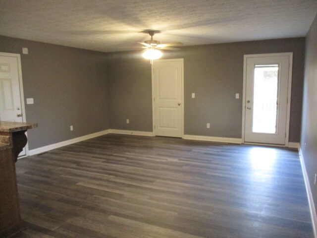 Building Photo - 1504 Commerce Dr