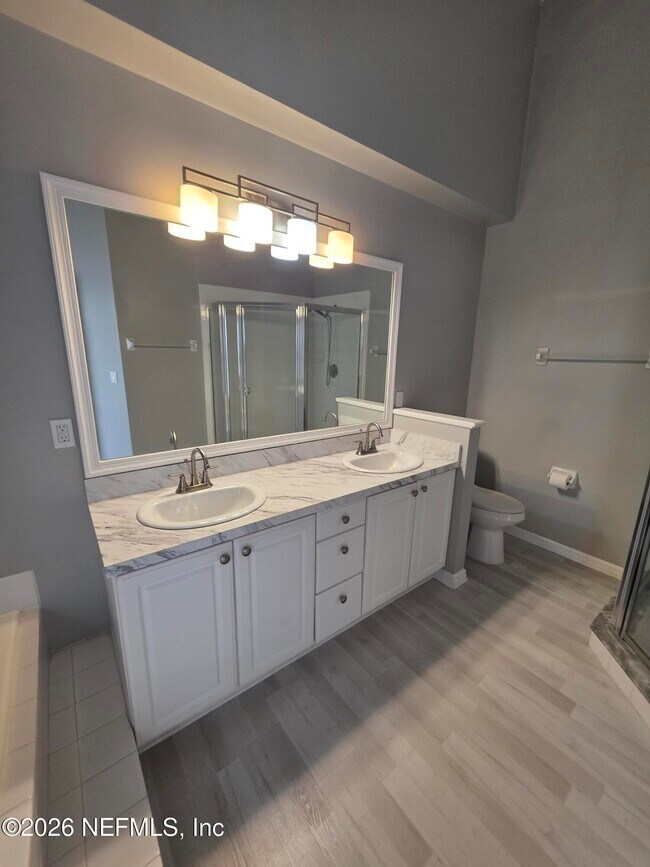 Building Photo - 8219 Teaticket Dr
