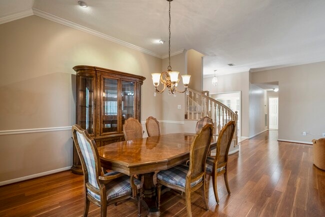 Building Photo - 9631 Bavaria Dr