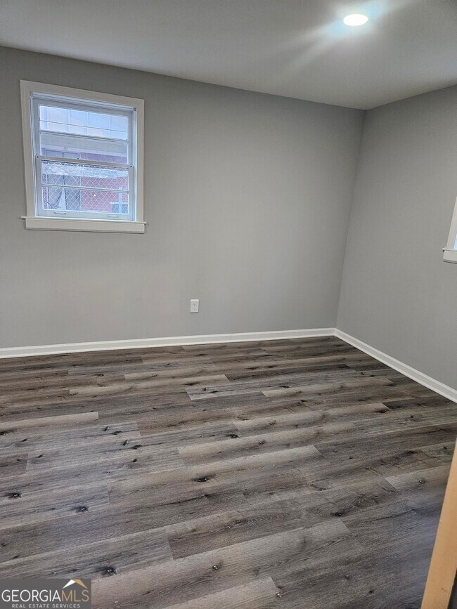 Building Photo - 4372 Kimball Rd SW