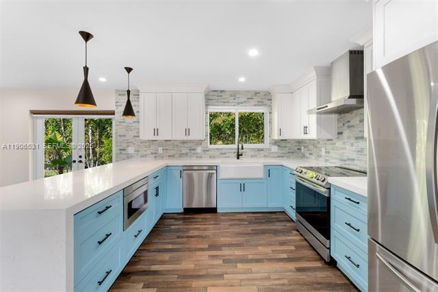 Building Photo - 6701 SW 49th Ter