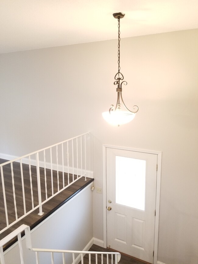 Building Photo - 220 Leighton Dr