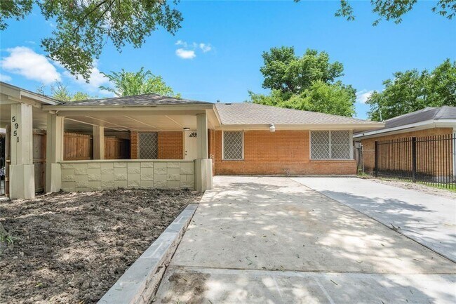 Primary Photo - 5951 Belmark St
