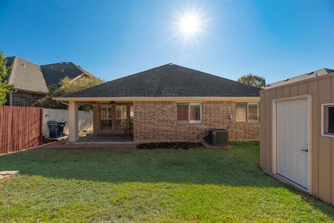 Building Photo - Luxury Living at FairWays North at Westridge