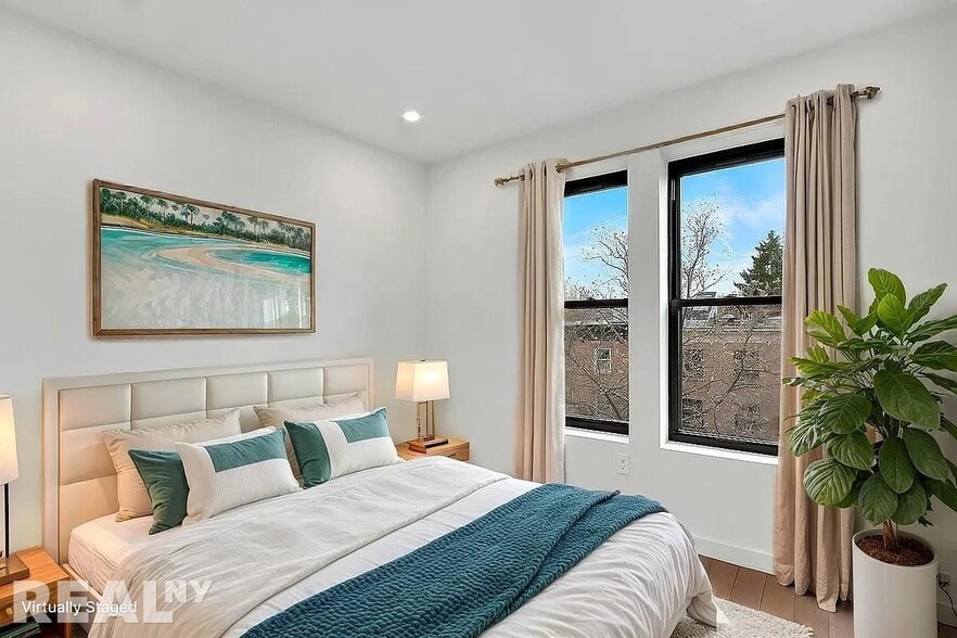 Building Photo - 19 Wyckoff St