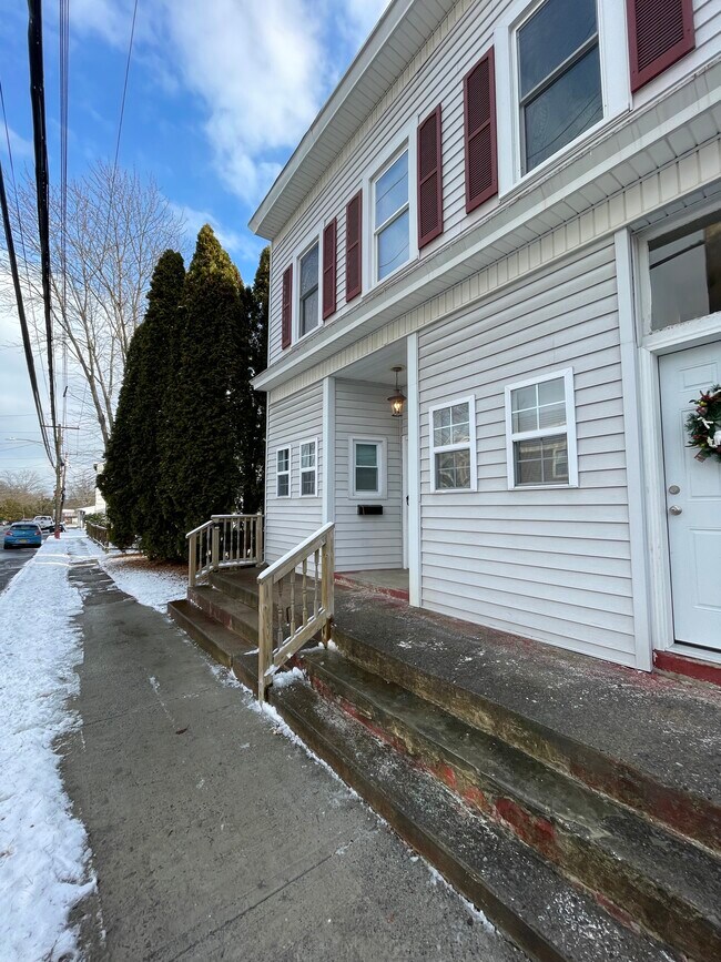 Primary Photo - 37 South St