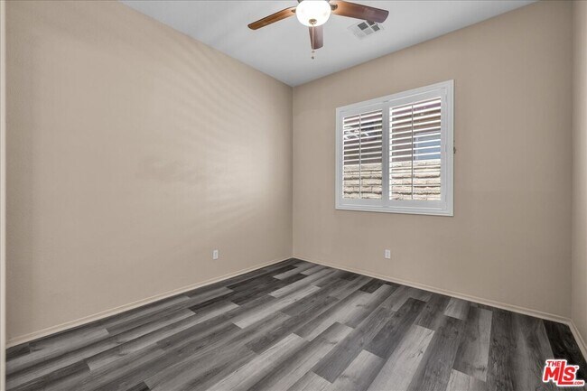 Building Photo - 40808 Eastwood Ln