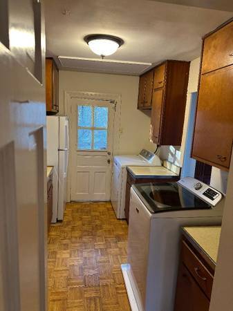 Building Photo - 6124 Old Dominion Dr