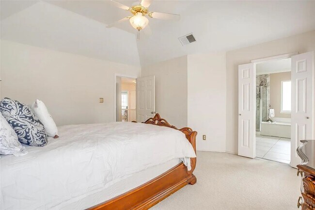 Building Photo - Spacious 4-Bedroom Home + Bonus Room with AC in Prime Lewisville Location