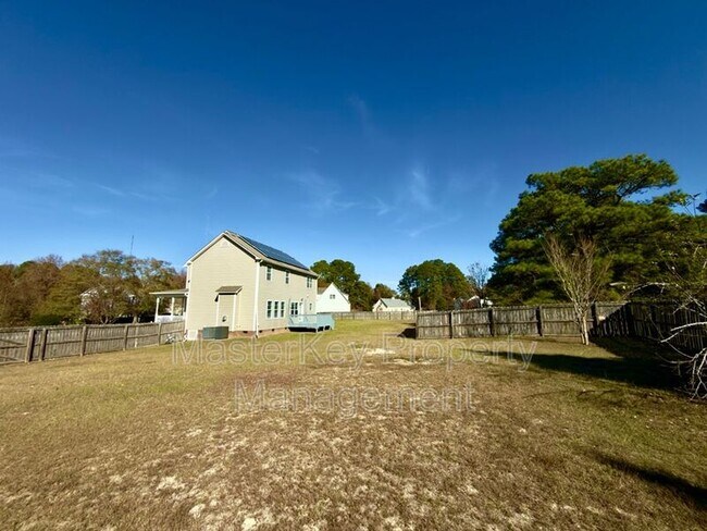 Building Photo - 2916 Hayward Ct