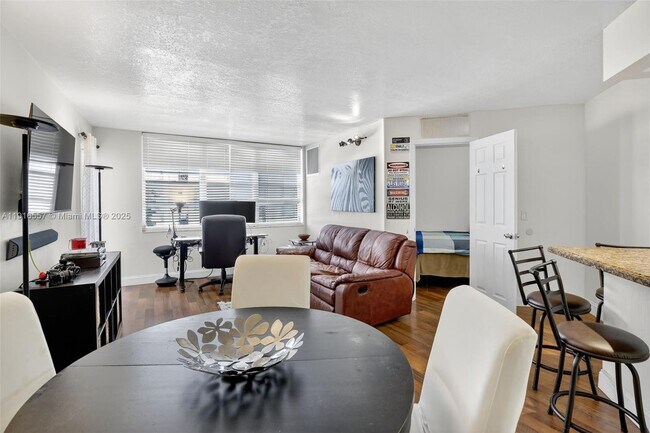 Building Photo - 2750 NE 183rd St