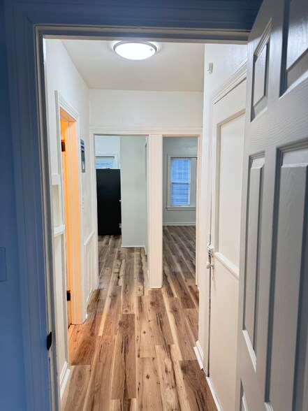 Building Photo - 1682 Elbur Ave