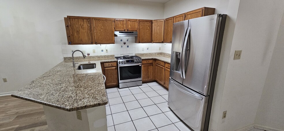 Building Photo - 34 Degas Cir