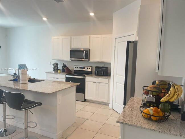 Building Photo - 12937 SW 265th Terrace