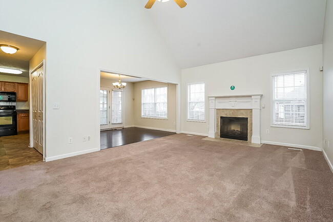 Building Photo - 2496 Oak Hill Dr