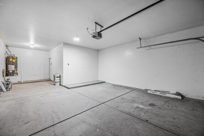 Building Photo - 10463 E Olla Ave
