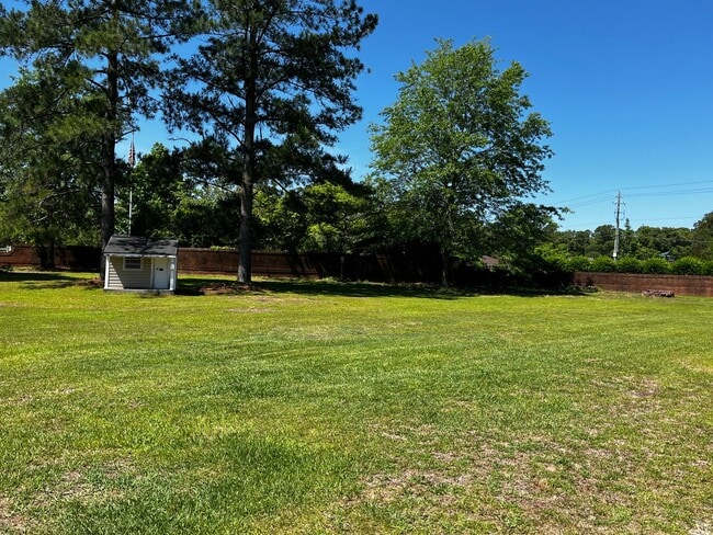 Building Photo - Beautiful Home in Hunters Ridge New Bern
