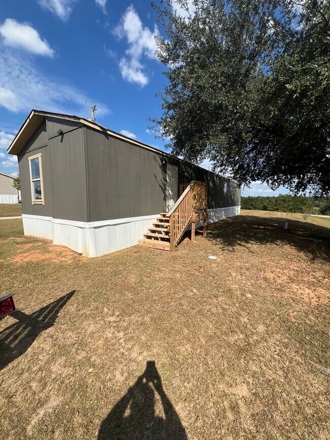 Building Photo - 142 CO ROAD-16