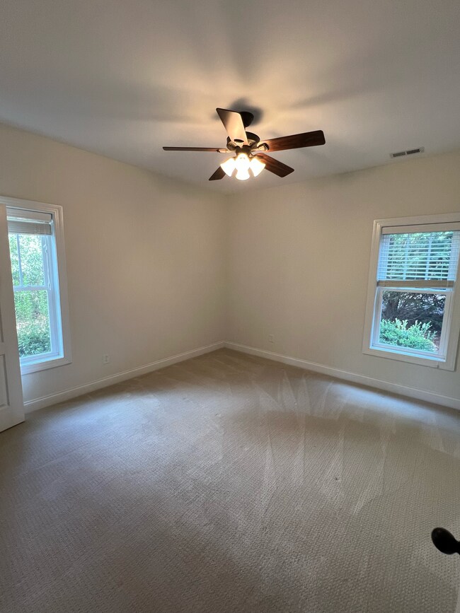 Building Photo - 1 Laurel Valley Ct