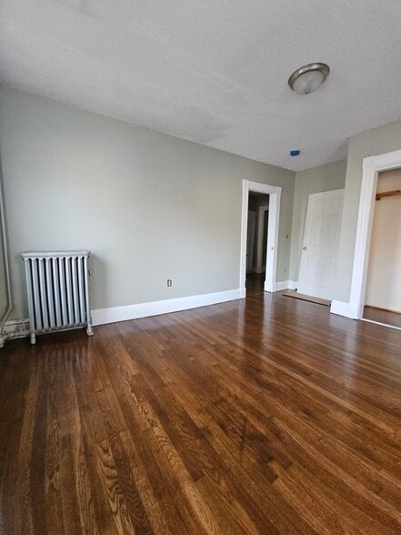 Building Photo - 114 Hempstead St