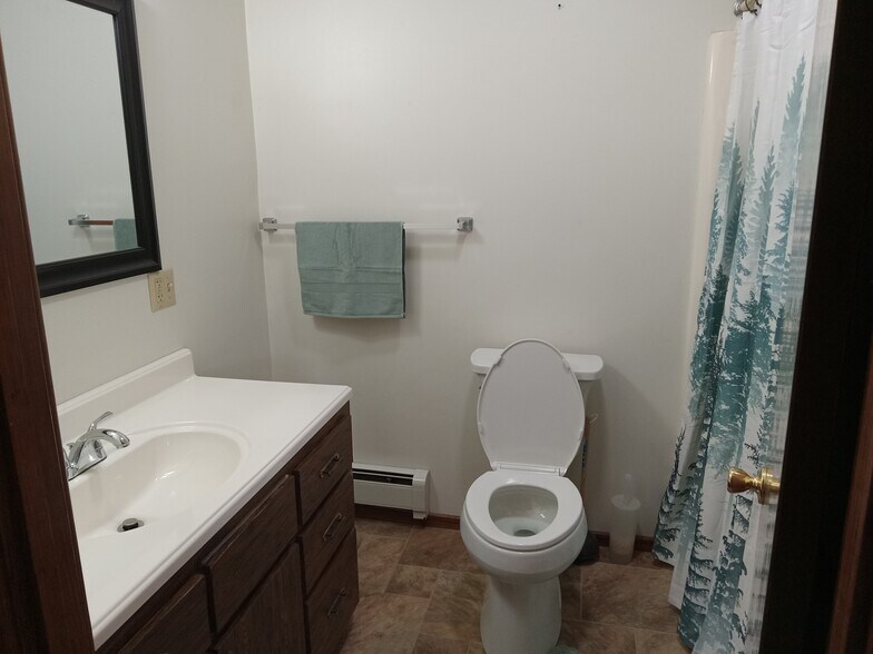 Building Photo - 1307 Seesetown Rd