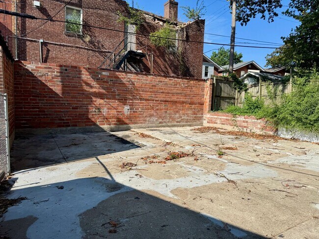 Building Photo - 3610-3612 Neosho St