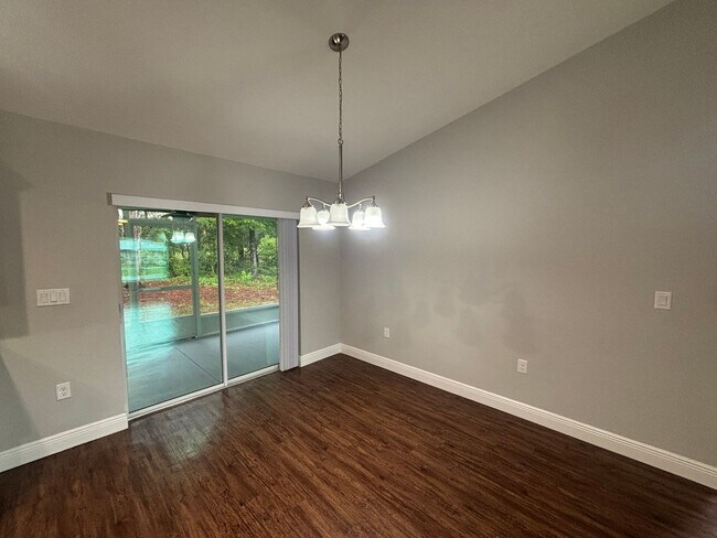 Building Photo - Custom Home - Desirable Citrus Springs Nei...