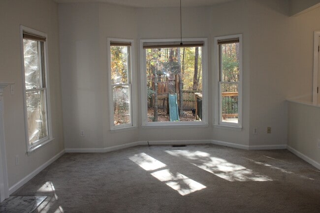 Building Photo - 112 Wenonah Way