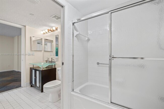 Building Photo - 9511 Weldon Cir