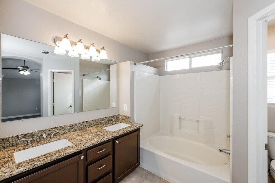 Building Photo - 147 Alterra Dr