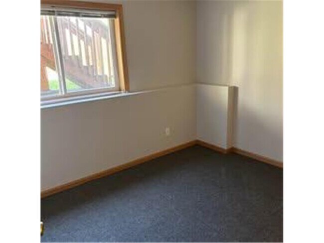 Building Photo - 515 1st St N